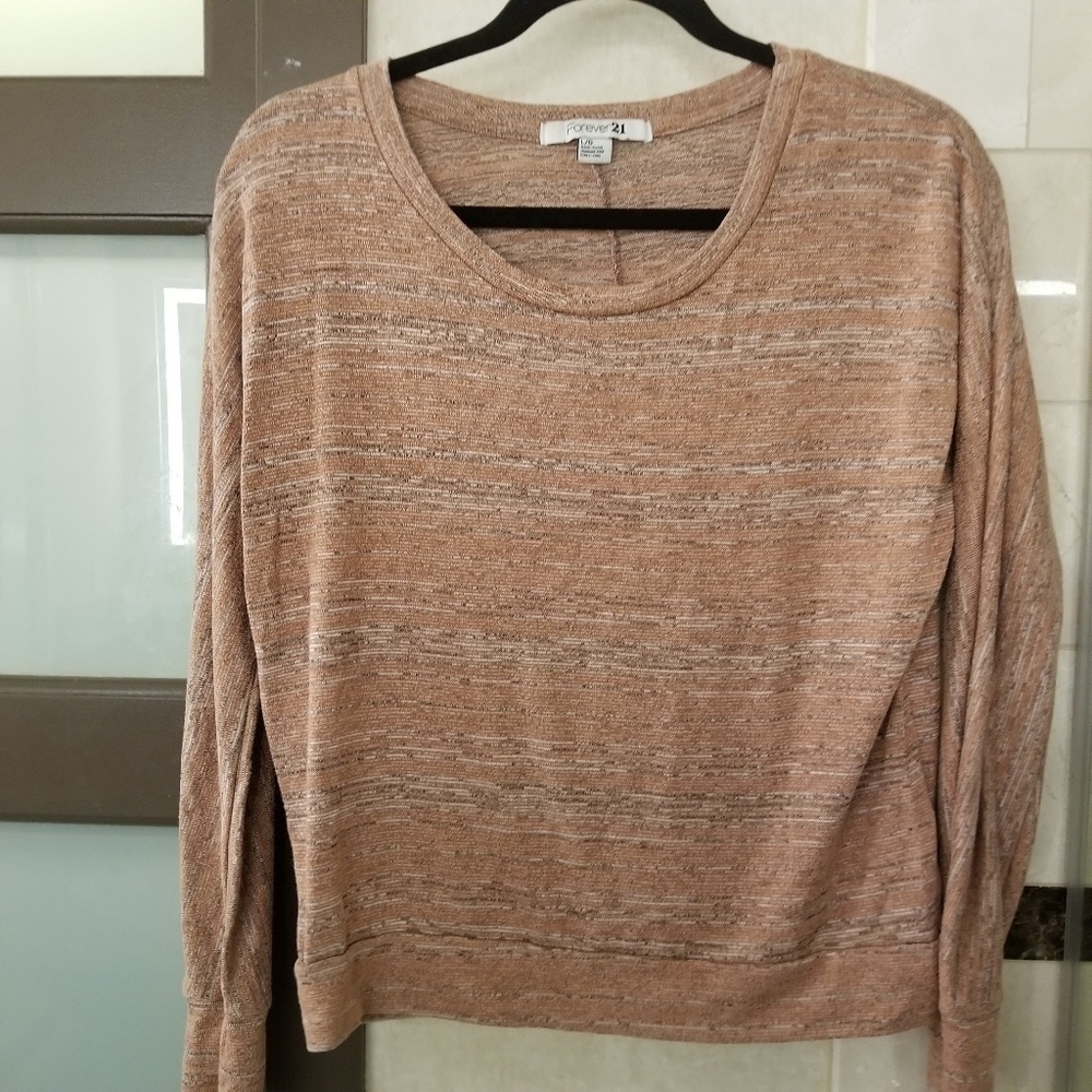 🛍4/$20 Forever 21 sweater size L